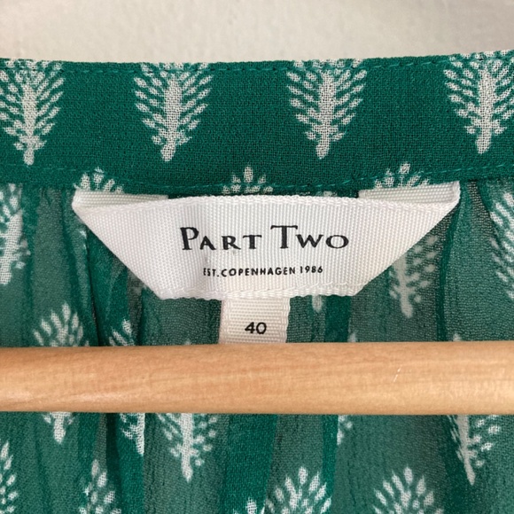 Part Two Floral top - Picture 2 of 7